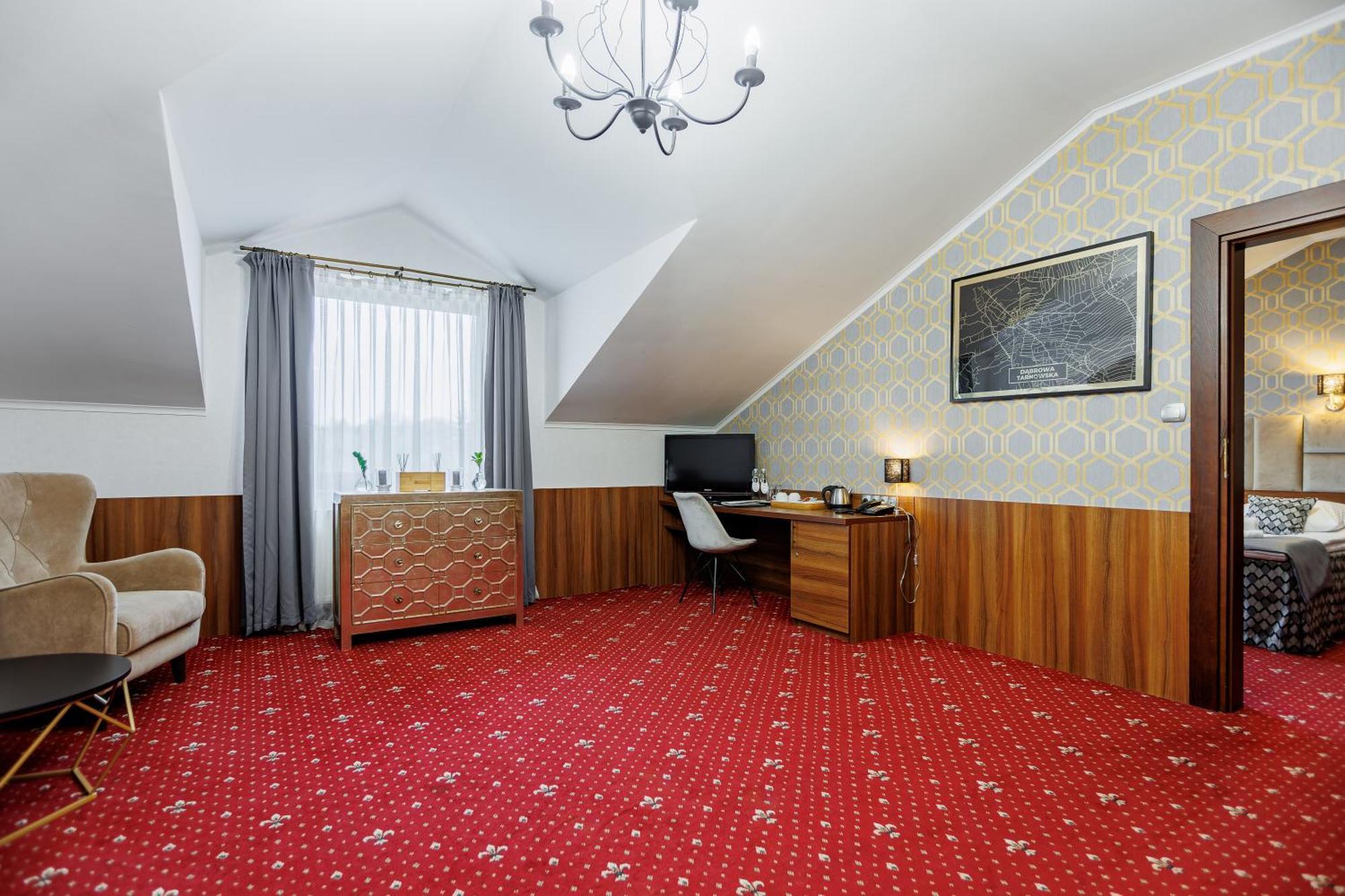 Hotel Cristal Park Dąbrowa Tarnowska Εξωτερικό φωτογραφία