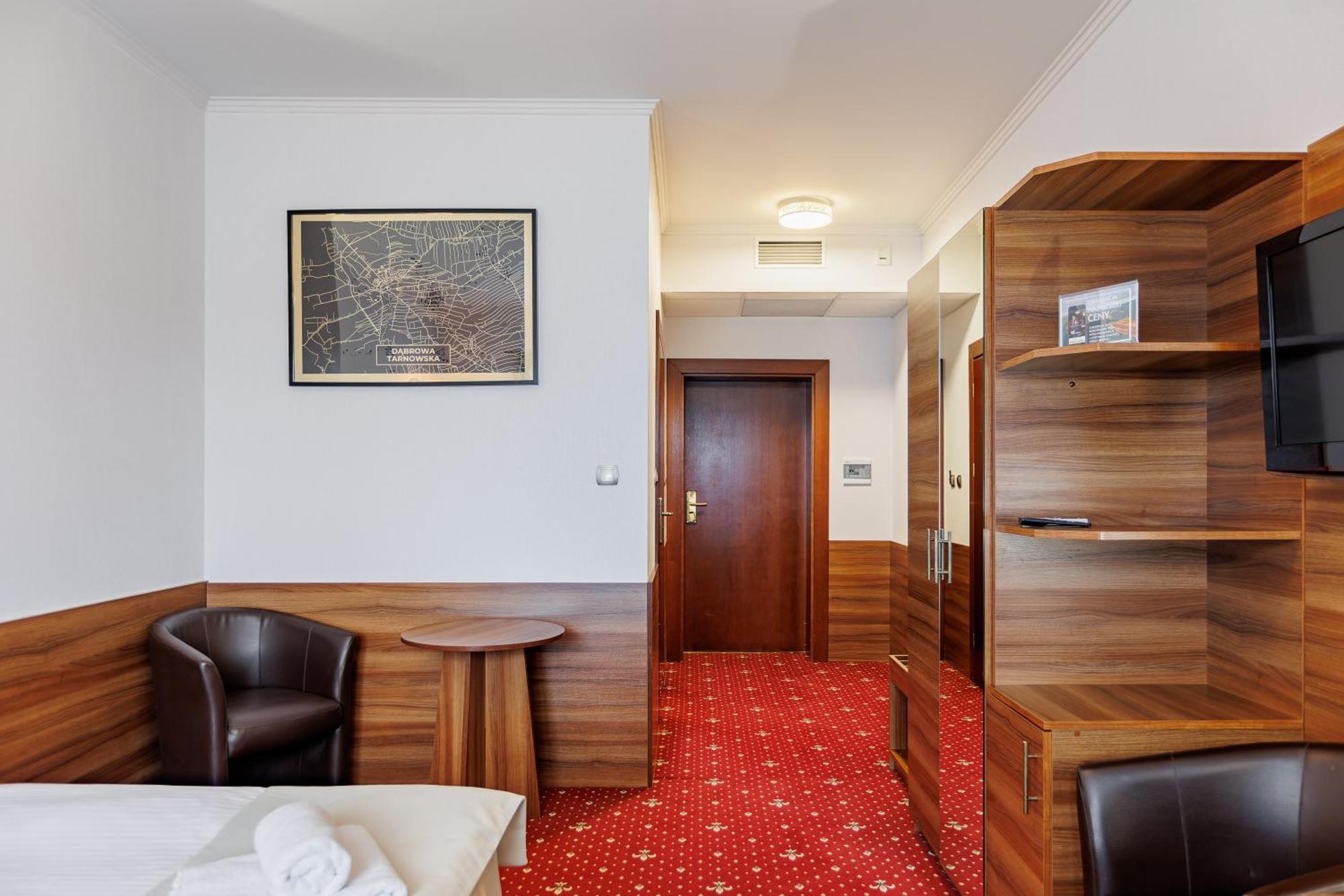 Hotel Cristal Park Dąbrowa Tarnowska Εξωτερικό φωτογραφία