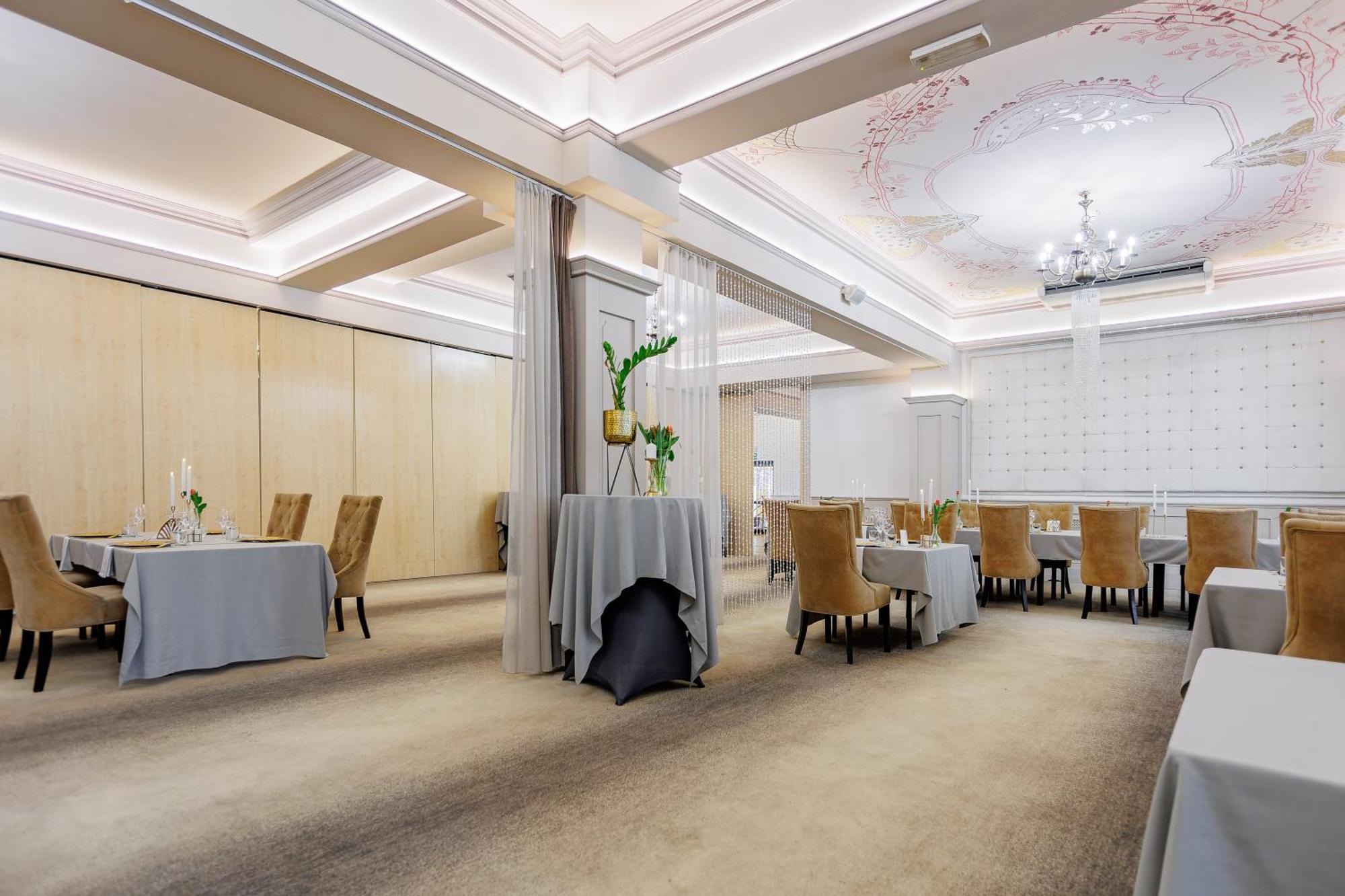 Hotel Cristal Park Dąbrowa Tarnowska Εξωτερικό φωτογραφία