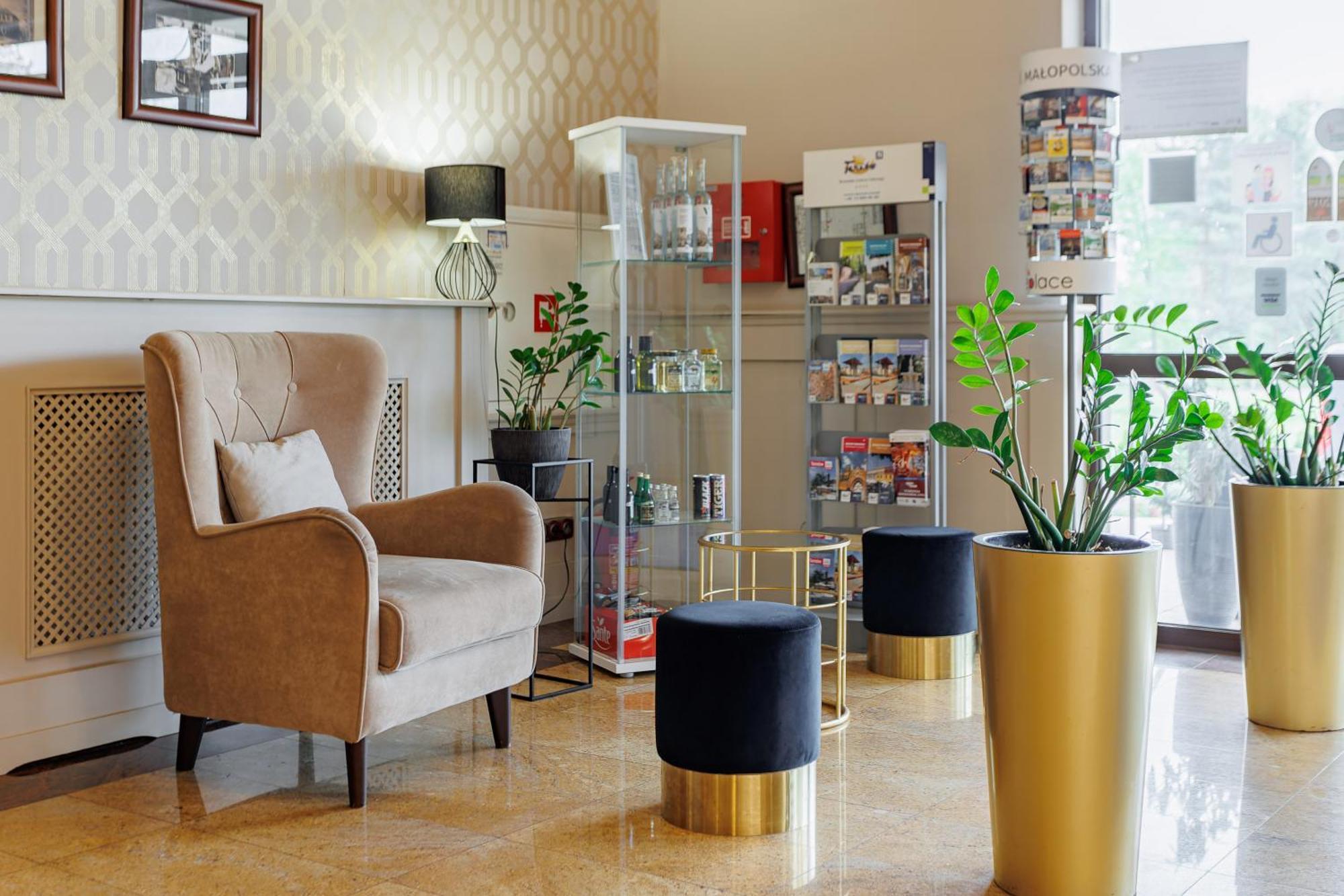 Hotel Cristal Park Dąbrowa Tarnowska Εξωτερικό φωτογραφία