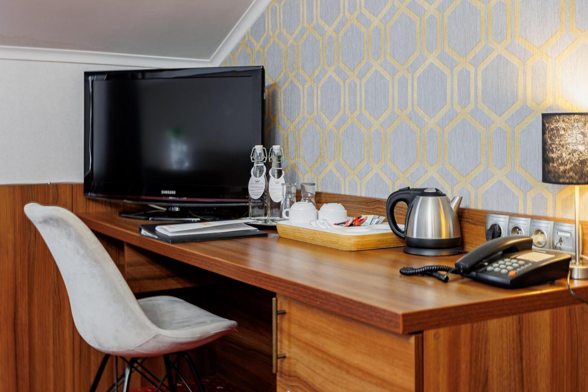 Hotel Cristal Park Dąbrowa Tarnowska Εξωτερικό φωτογραφία